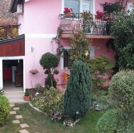 Biser Ξενοδοχείο με διαμερίσματα